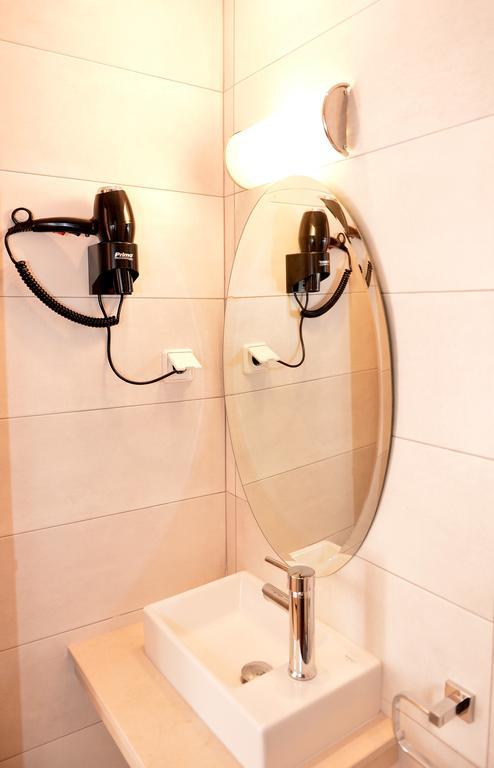 Island Dreams Rooms & Suites Rhodes City Esterno foto